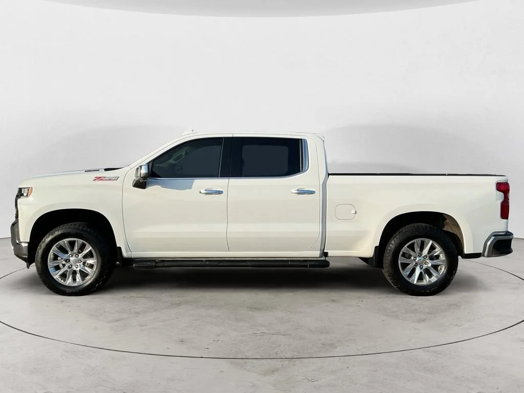 Used 2021 SUMMIT WHITE Chevrolet LTZ image 12