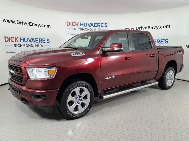 2019 RAM 1500 Big Horn/Lone Star 4x4 Crew Cab 5'7's photo