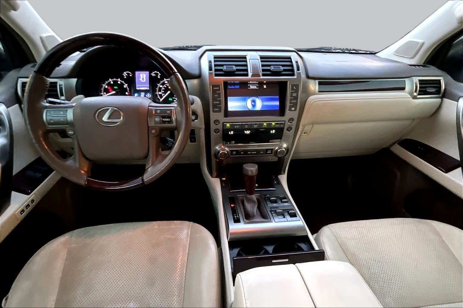 Used 2014 Tungsten Pearl Lexus Luxury image 15