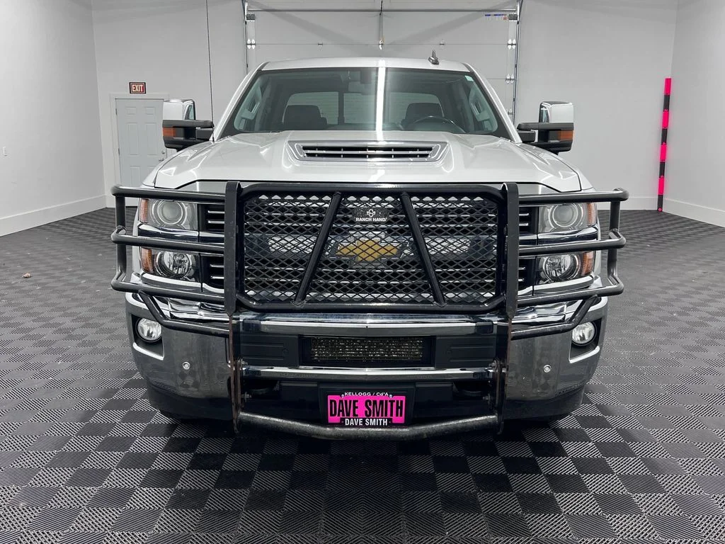Used 2017 Silver Ice Metallic Chevrolet LTZ image 6