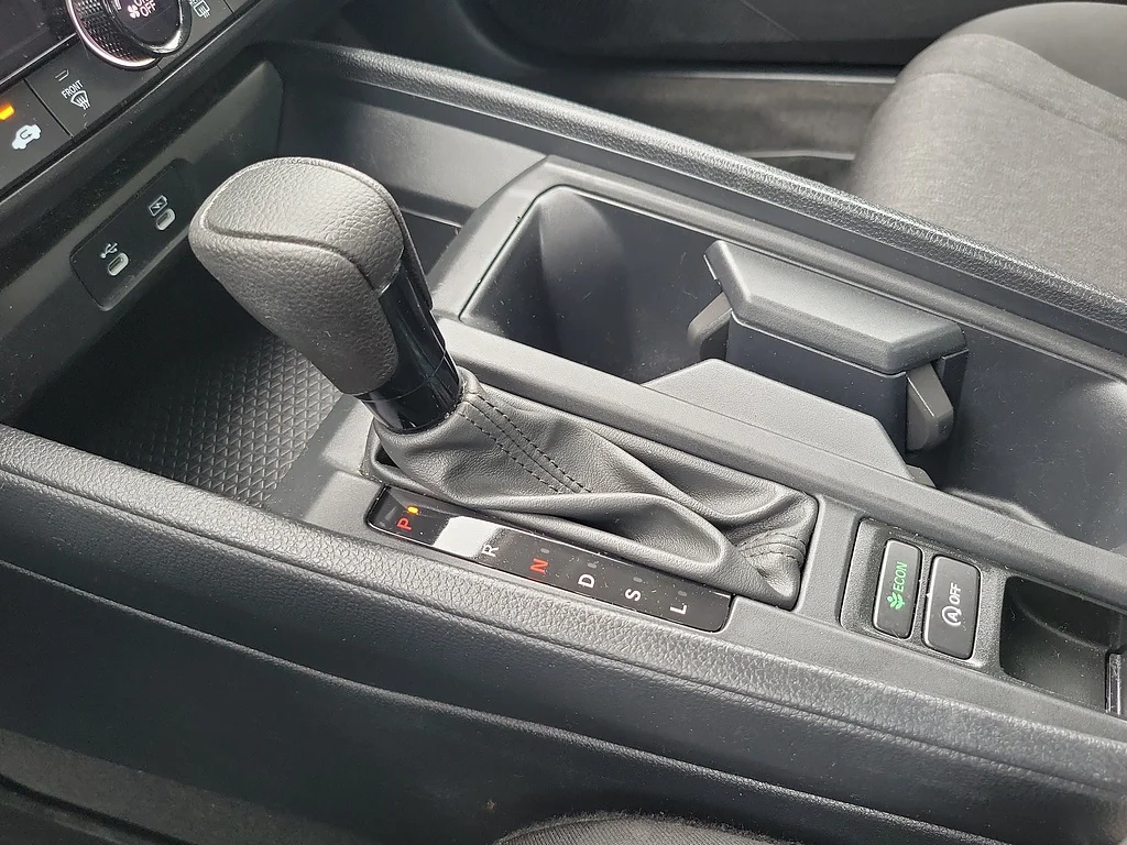 Certified Used 2023 WHITE Honda LX image 28