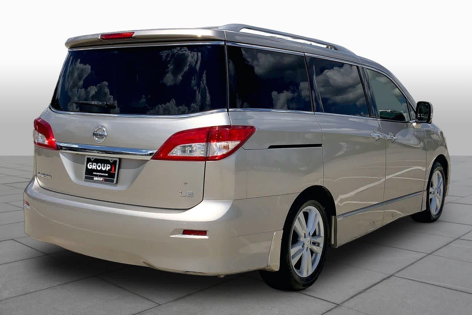 Used 2013 Titanium Beige Nissan LE image 13