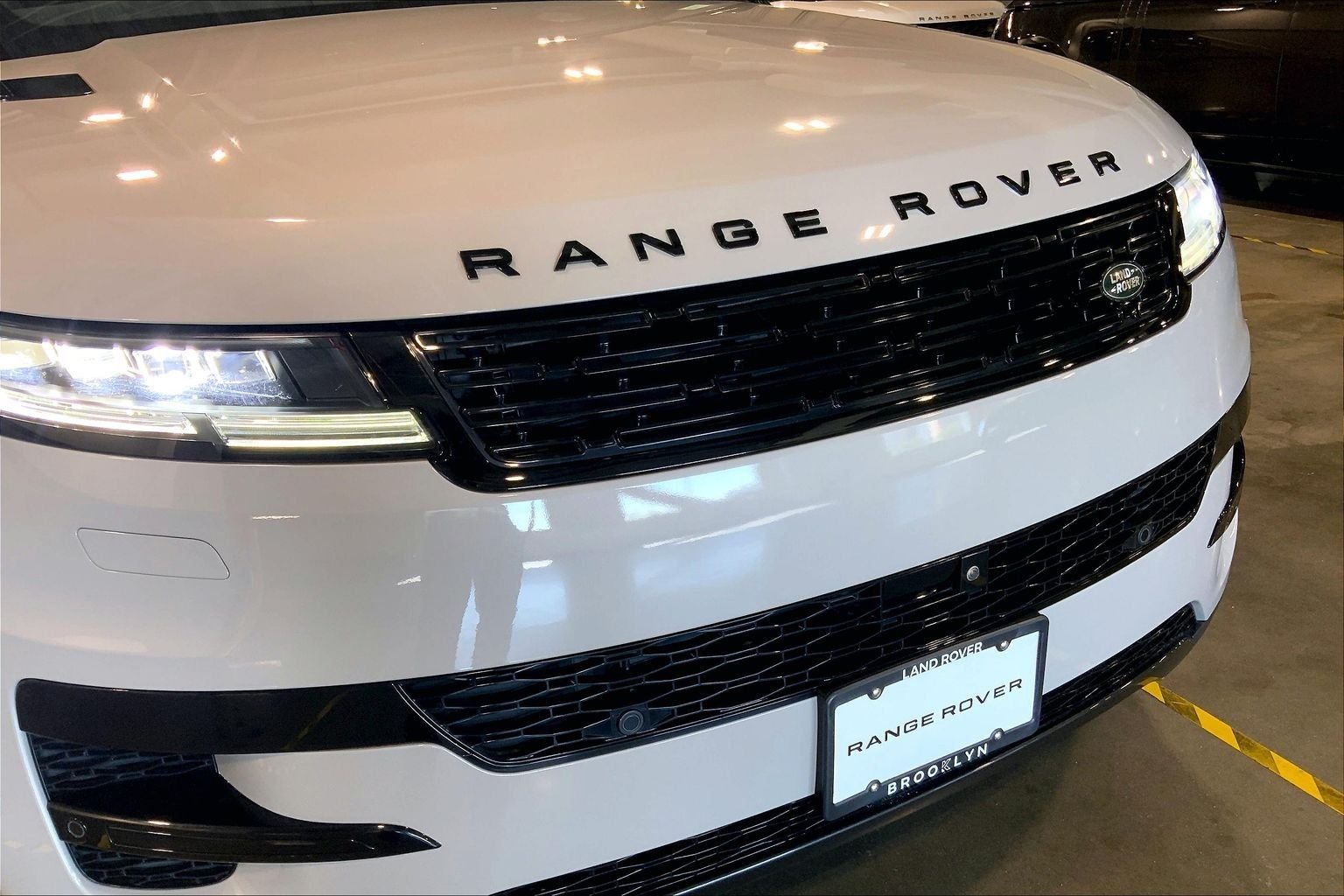 Certified Used 2025 Borasco Gray Metallic Land Rover SE image 30