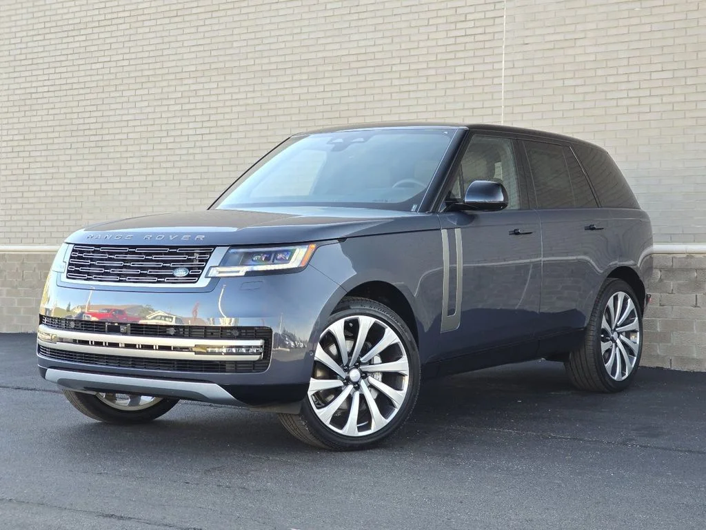 2025 Land Rover Range Rover 3.0 SE SWB's photo