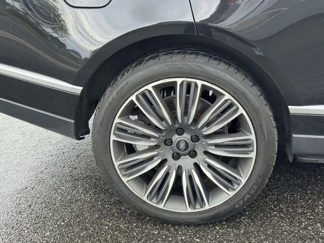 Used 2019 Black Land Rover 5.0L V8 Supercharged image 8