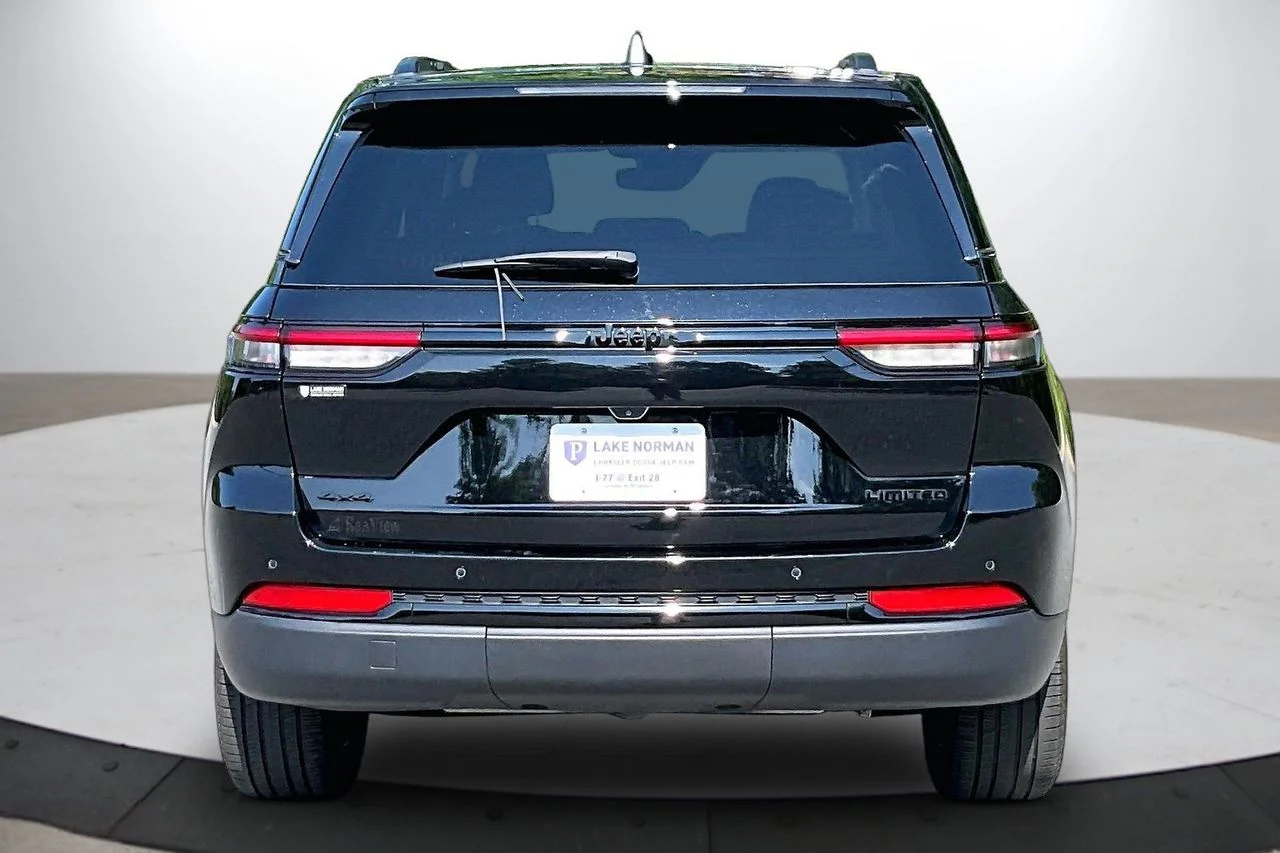 Used 2023 Black Jeep Limited image 8
