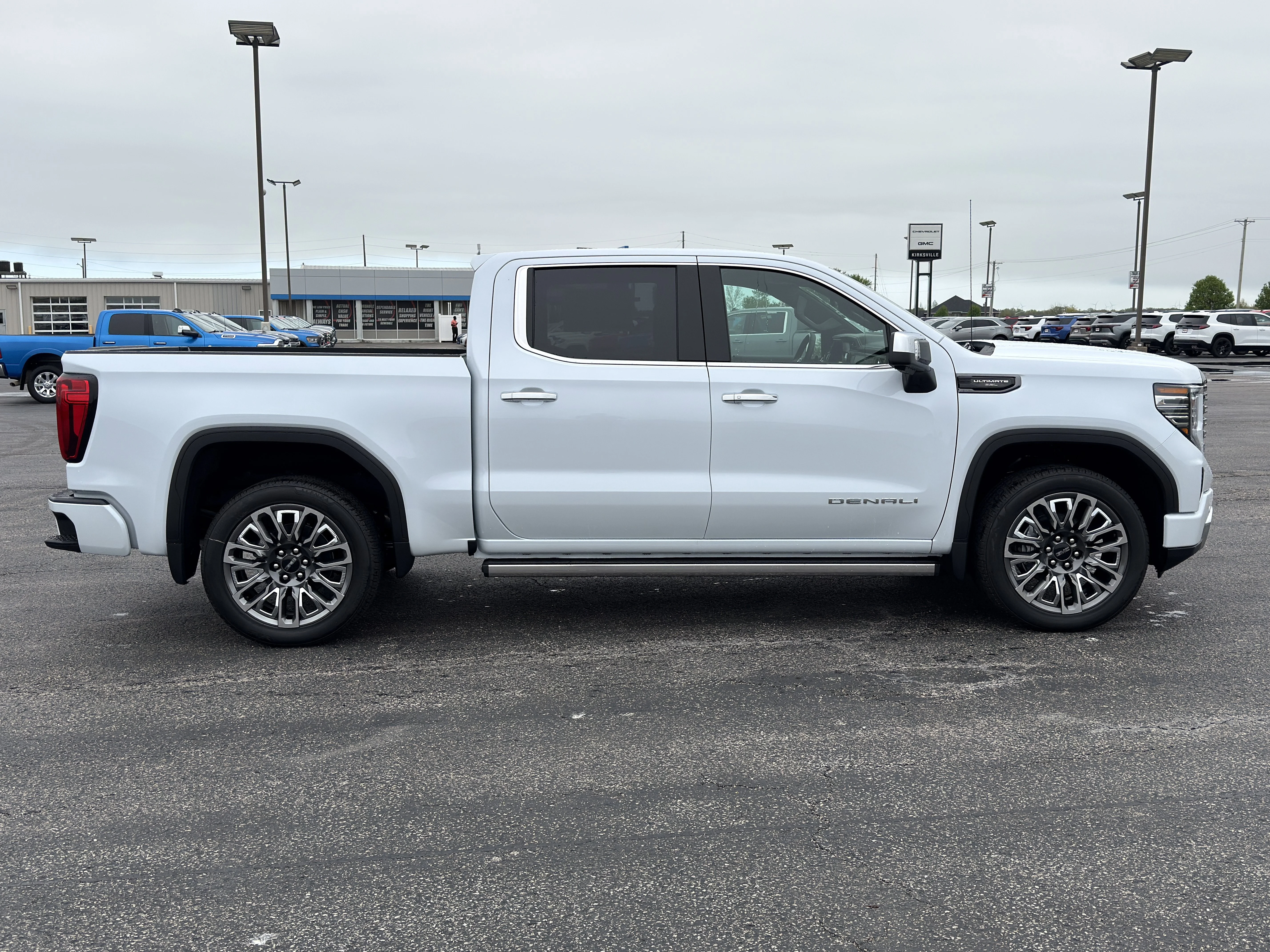 New 2026 Glacier White Tricoat GMC Denali Ultimate image 4