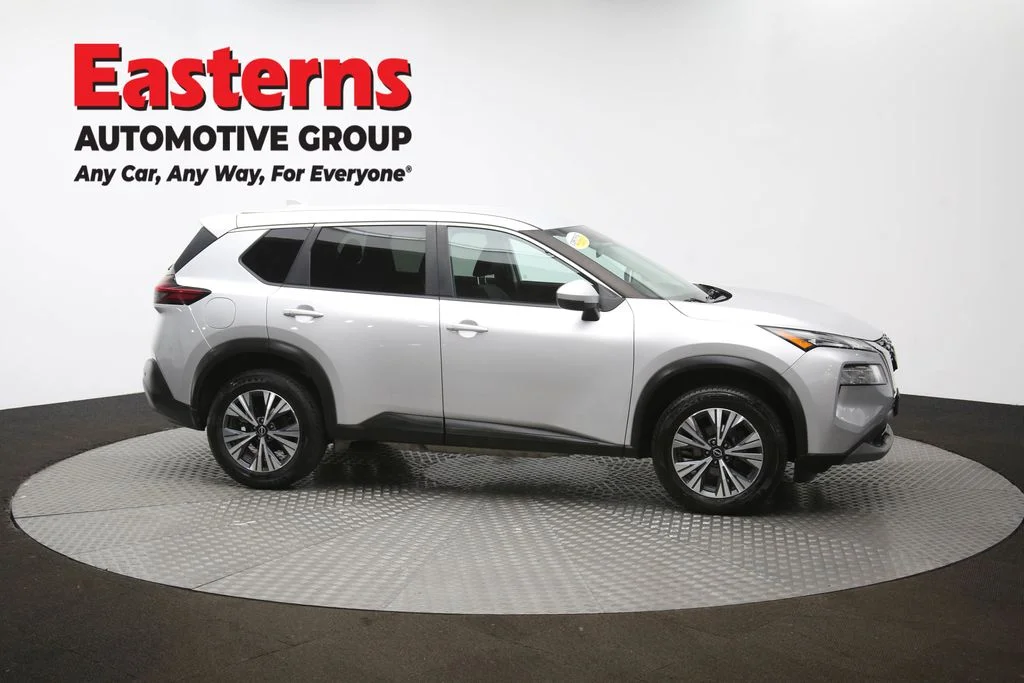 Used 2022 Silver Nissan SV image 47