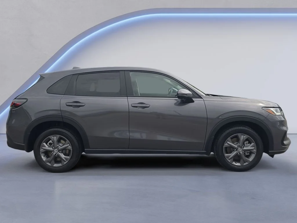New 2027 Modern Steel Metallic Honda LX image 7