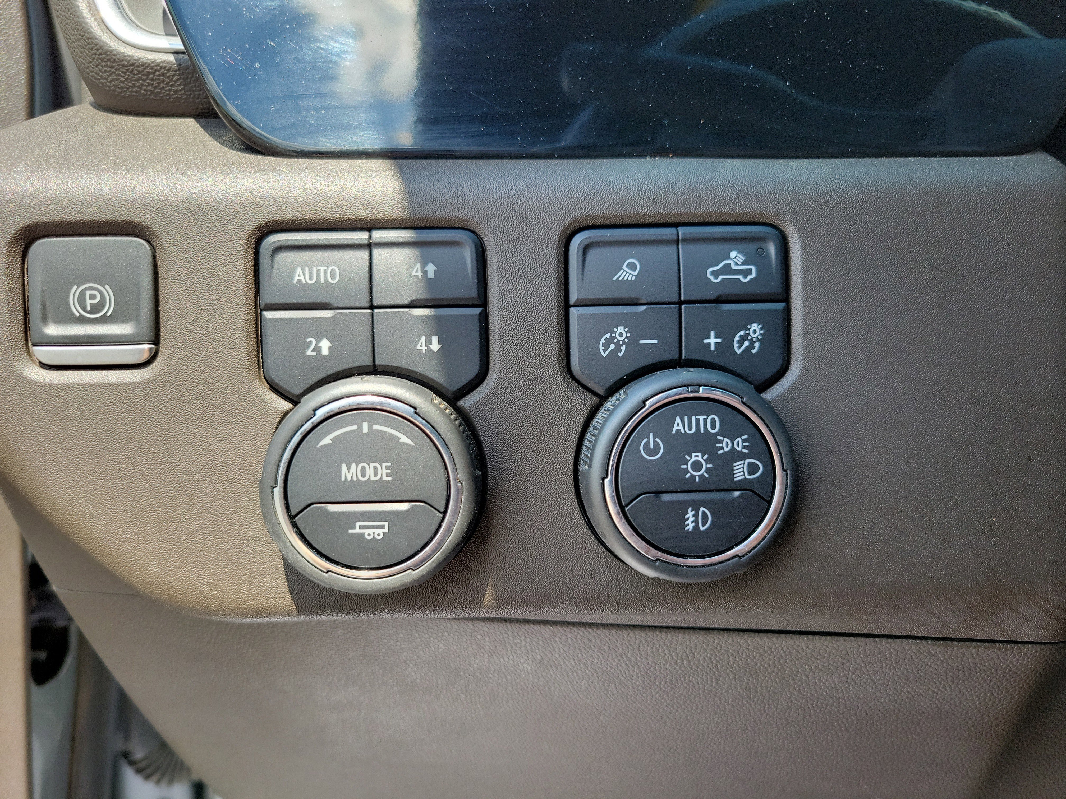 2024 Chevrolet Silverado 1500 LTZ - Photo 19