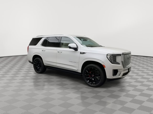 Used 2024 White Frost Tricoat GMC Denali image 45