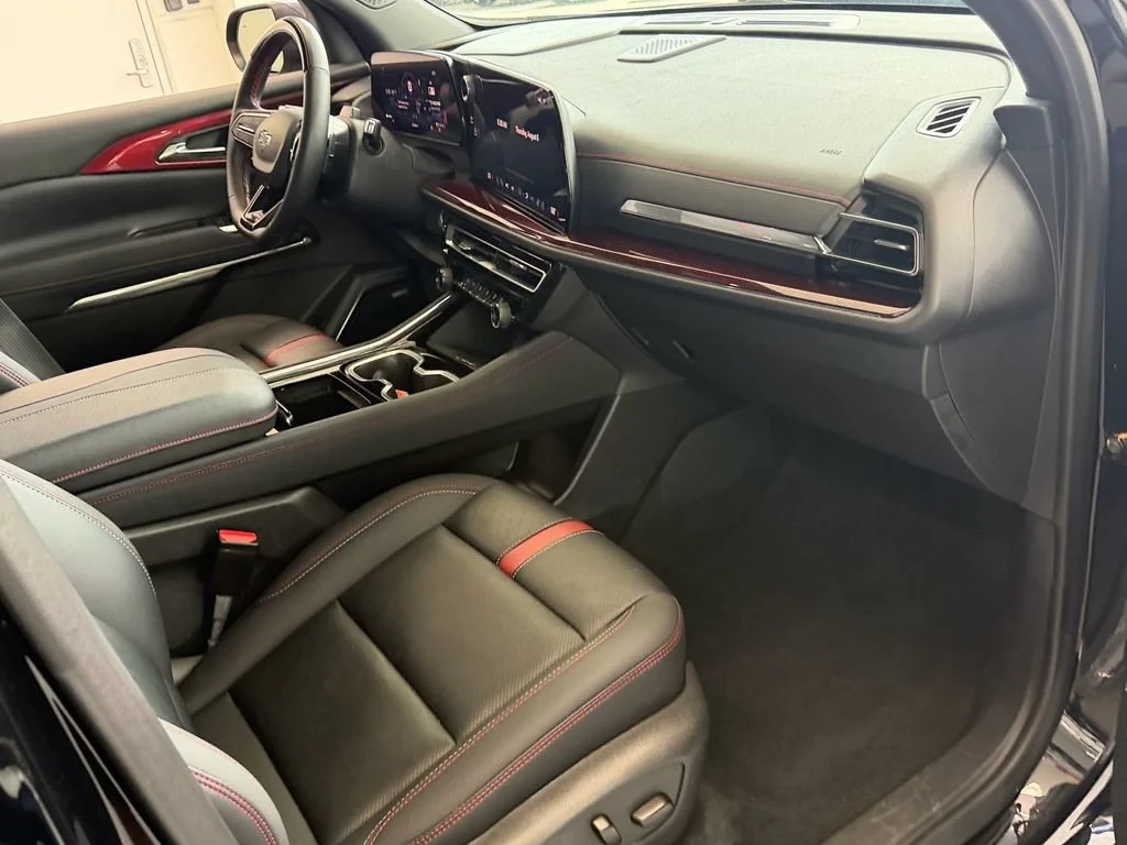 Used 2024 Mosaic Black Metallic Chevrolet RS image 16