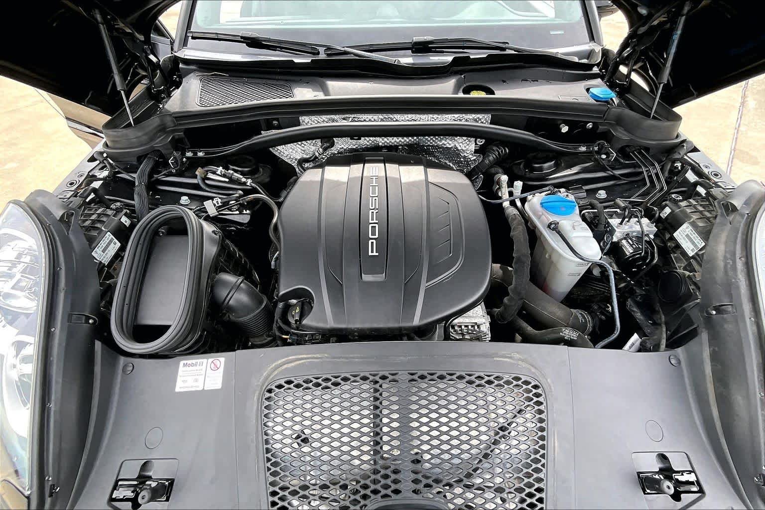 Used 2018 Black Porsche Sport Edition image 29