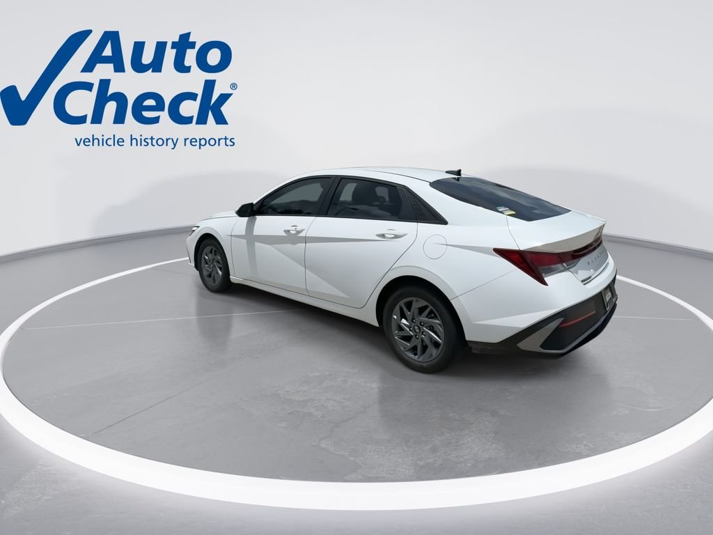 2024 Hyundai Elantra SEL - Photo 6
