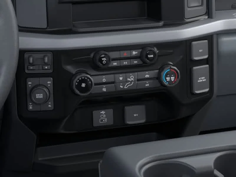New 2026 Carbonized Gray Metallic Ford F-250® XLT image 15