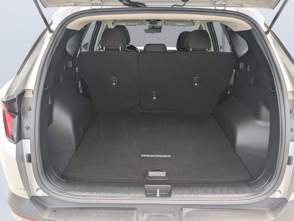Certified Used 2023 Silver Hyundai SE image 12