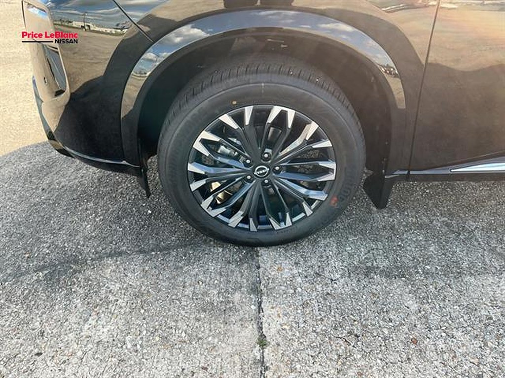 New 2026 Super Black Nissan Platinum image 7