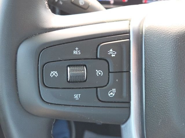 Used 2024 Silver GMC SLE image 20