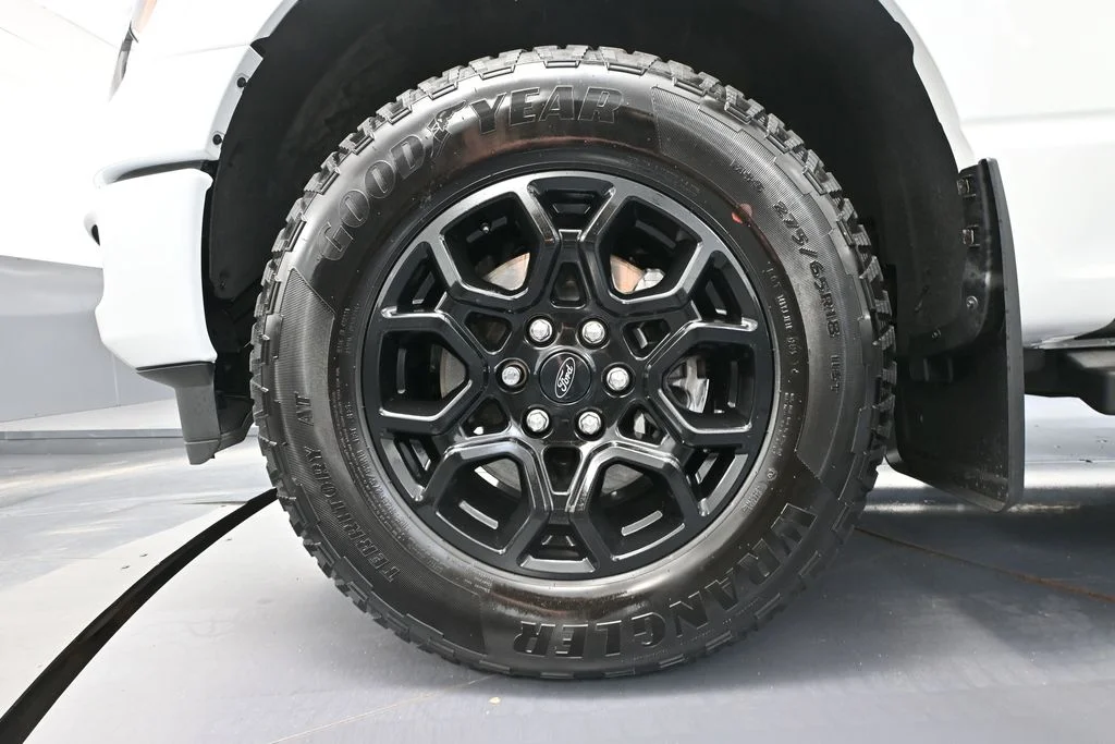 2025 Ford F-150 XLT - Photo 18
