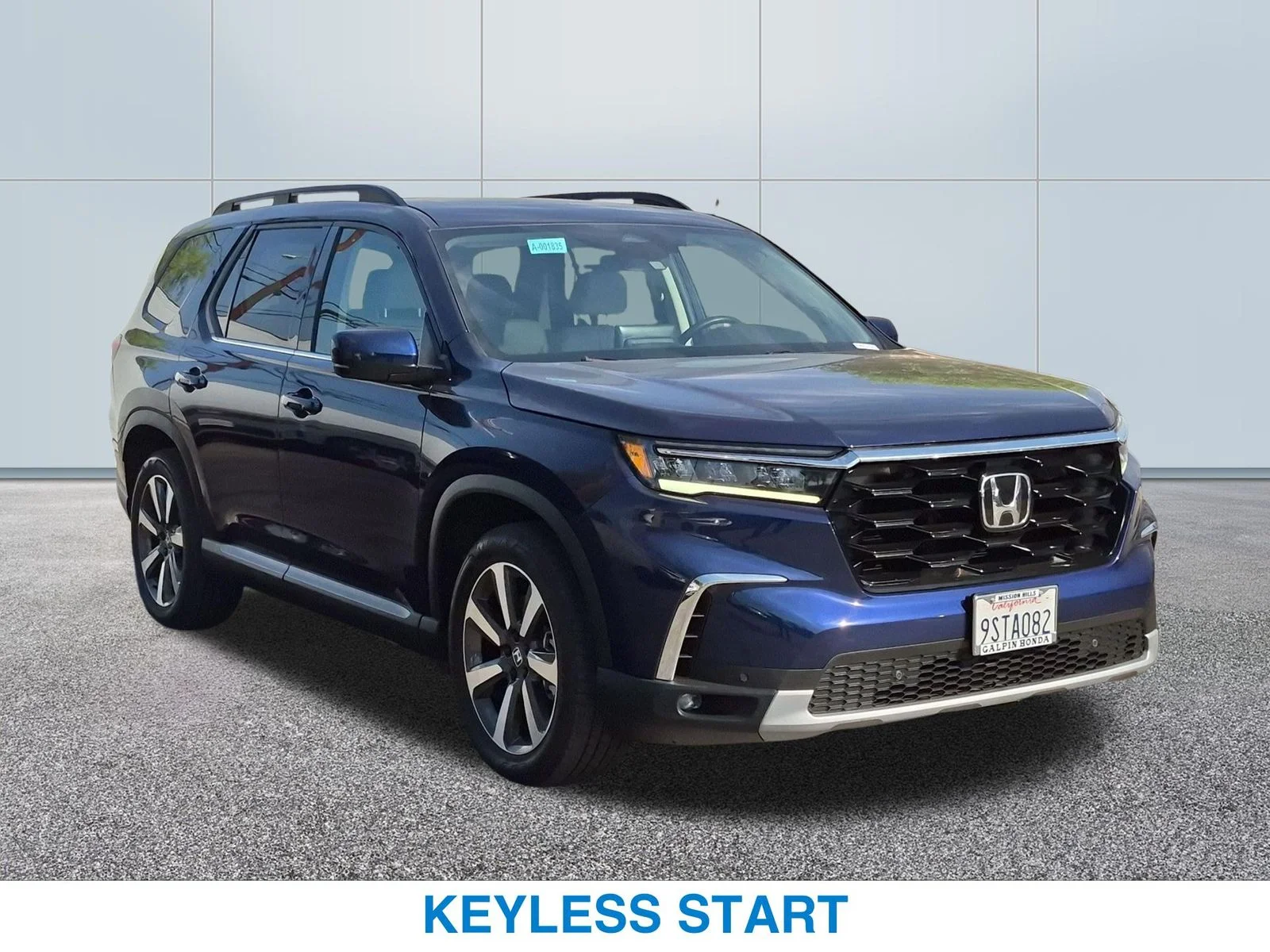 Used 2025 Blue Honda Touring image 4