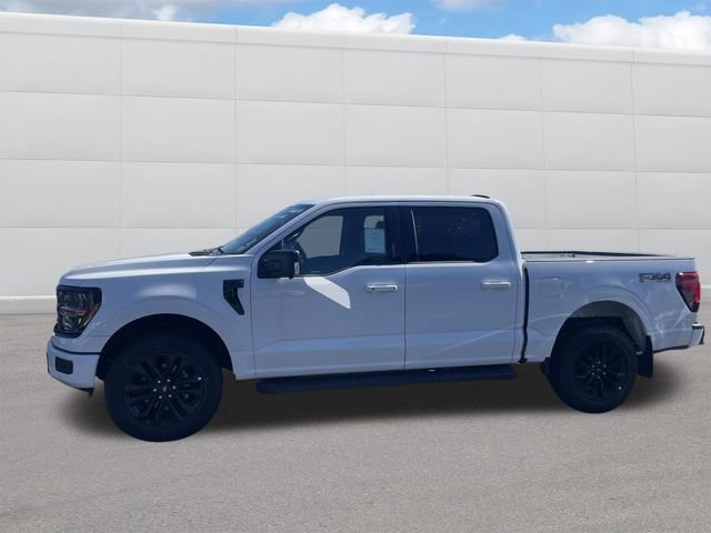 New 2026 Oxford White Ford XLT image 2