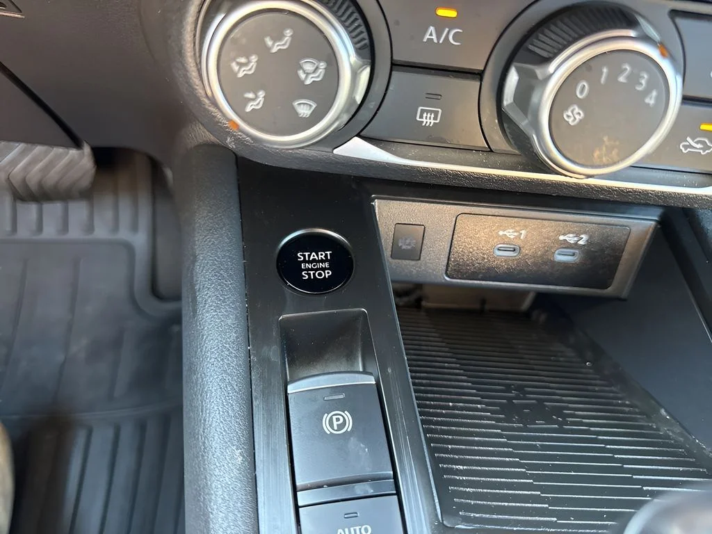 Used 2025 Blue Nissan SV image 20