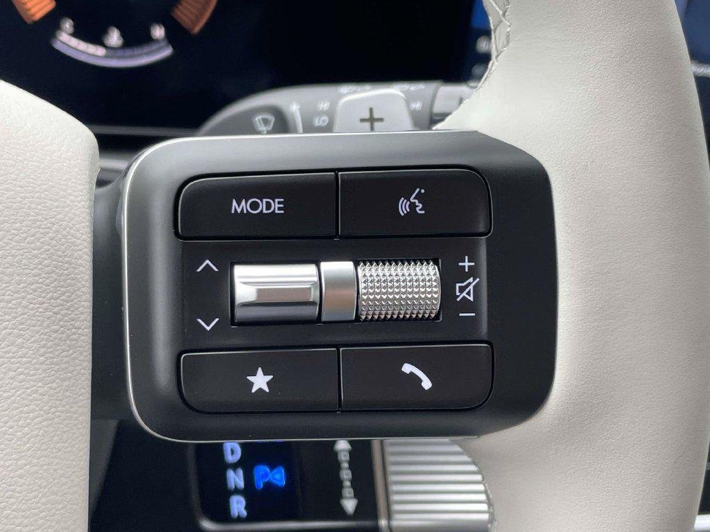 New 2027 Gray Hyundai SE FWD image 21