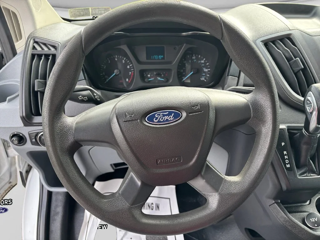 Used 2017 Oxford White Ford Base image 13
