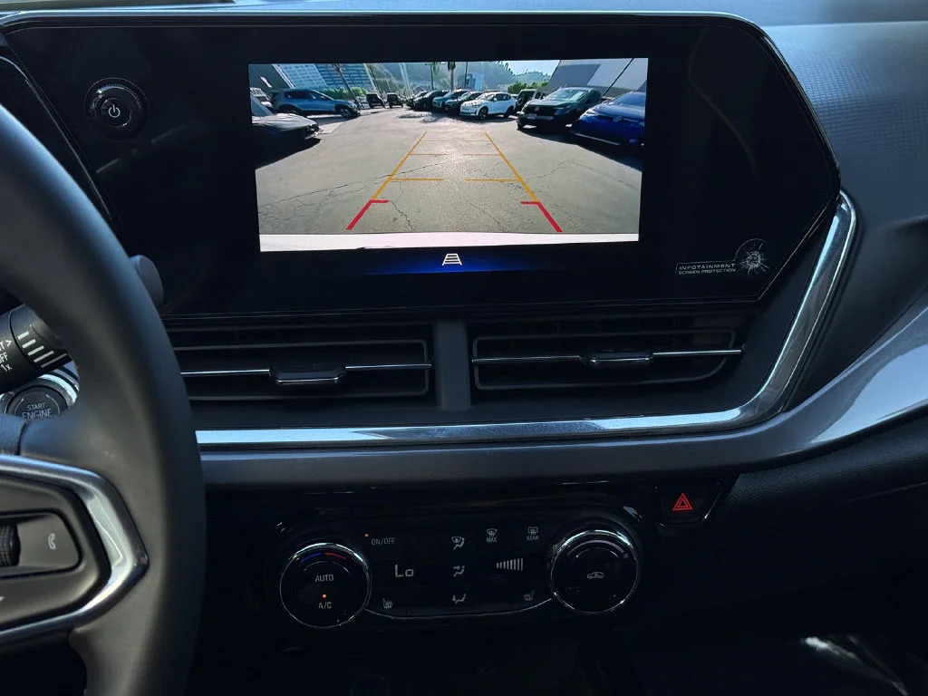 Used 2026 Summit White Chevrolet ACTIV image 30