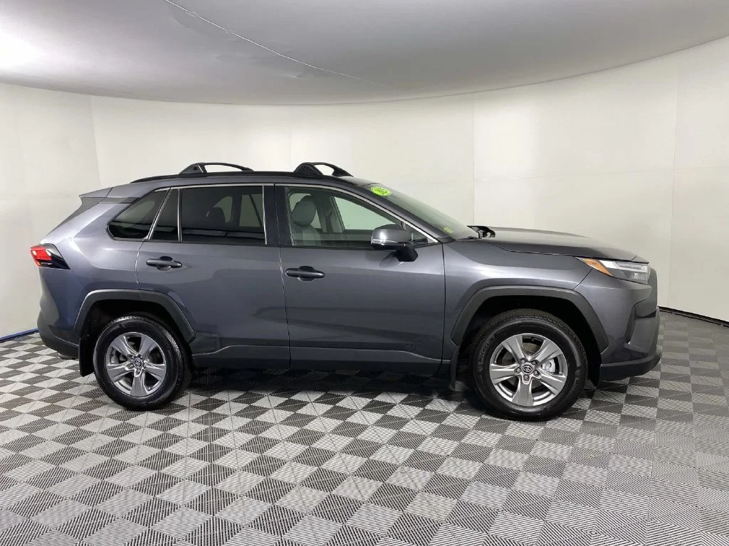 Used 2025 Magnetic Gray Metallic Toyota XLE image 10