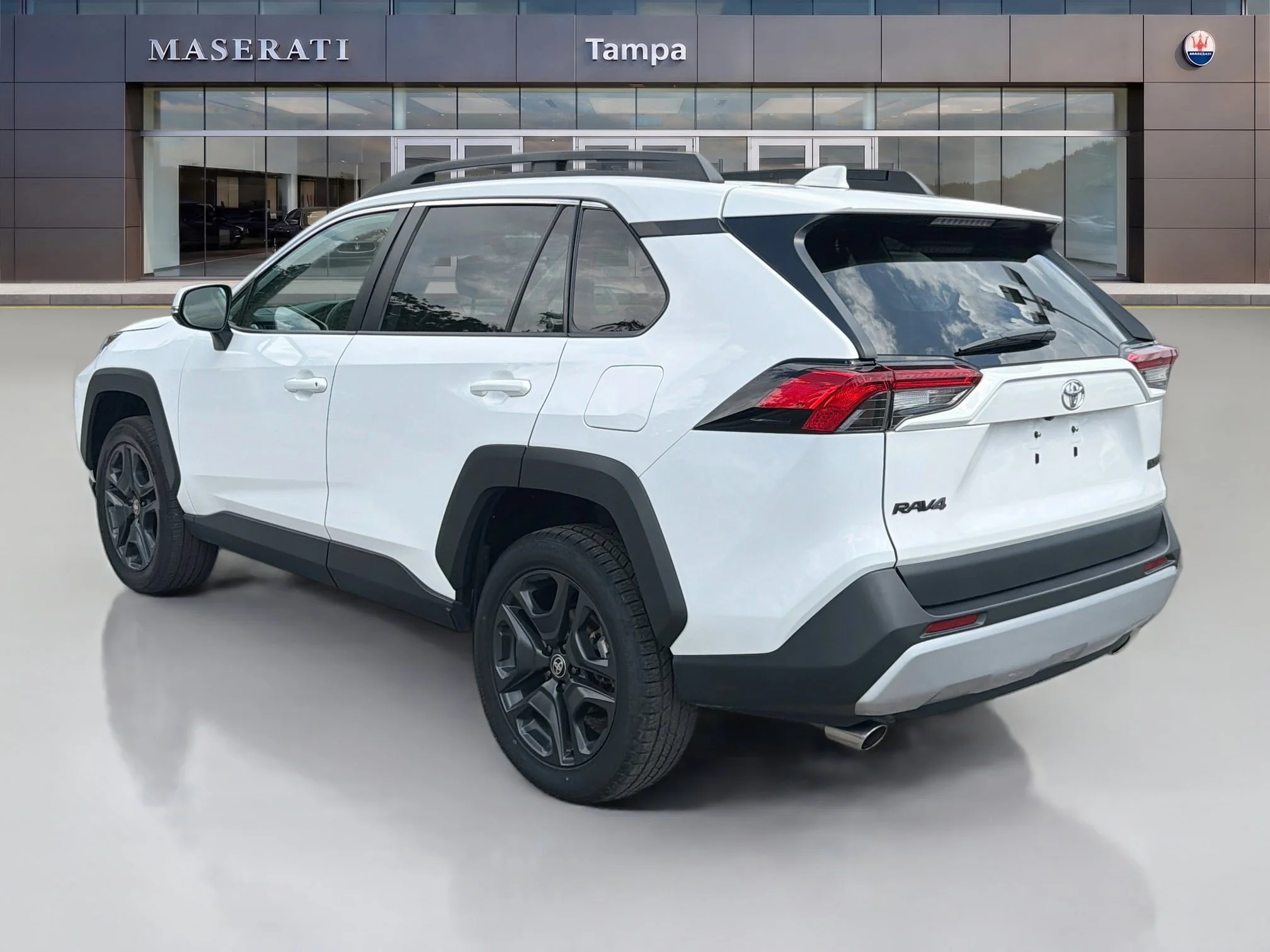 Used 2024 Ice Toyota Adventure image 5