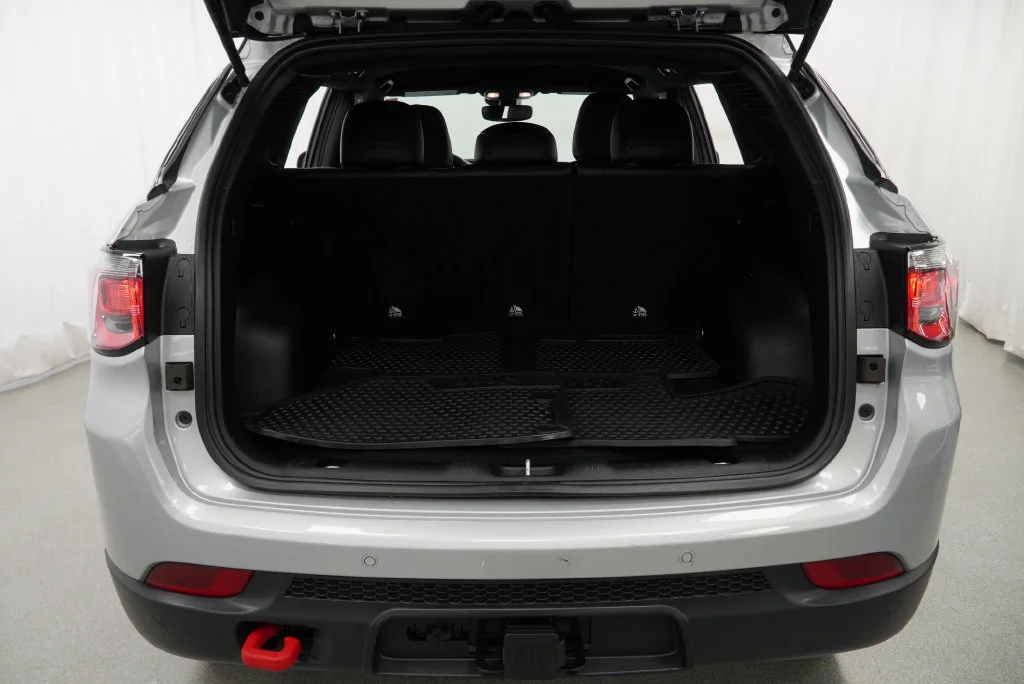 Certified Used 2025 Silver Jeep Trailhawk image 35