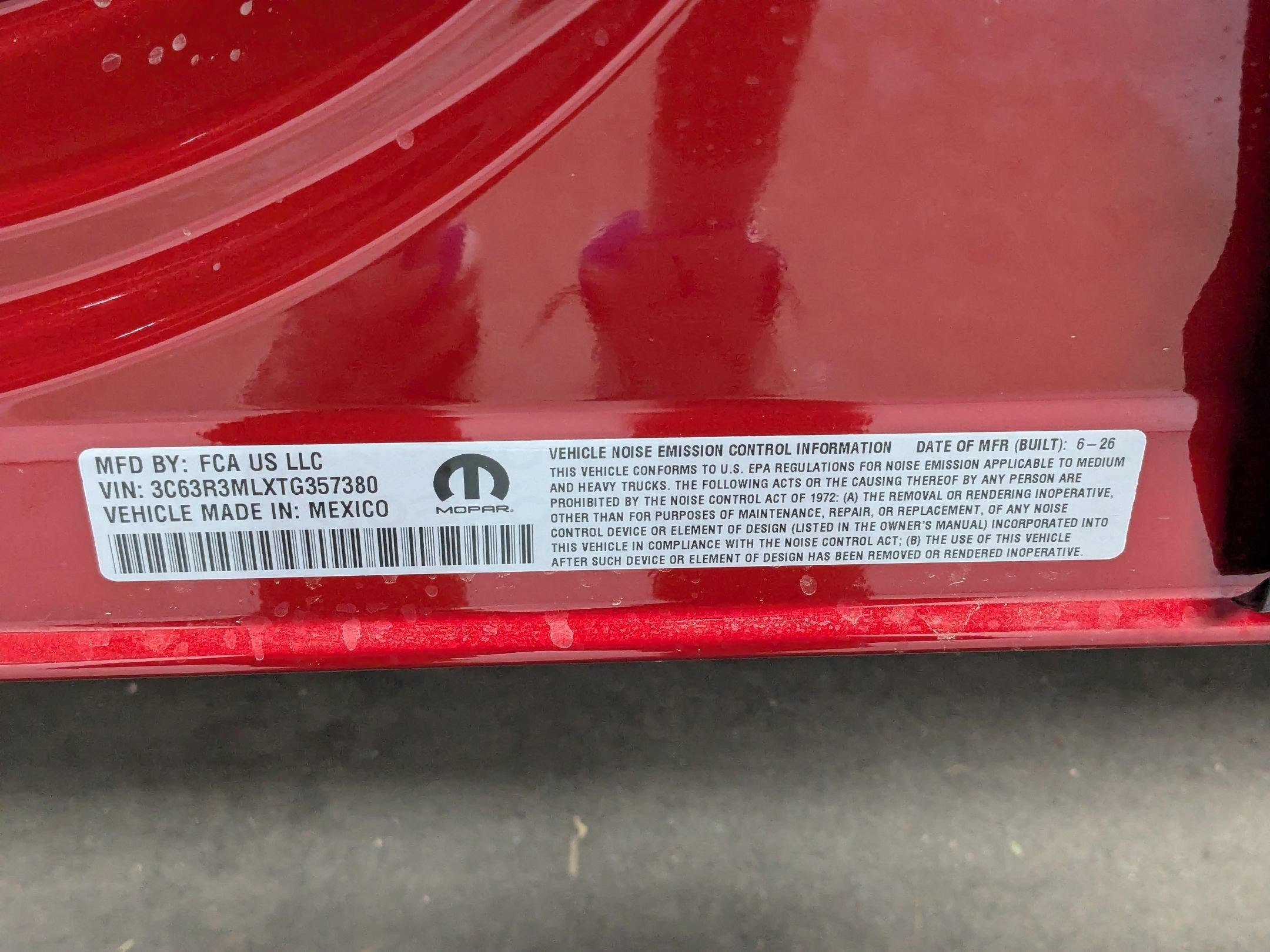 New 2026 Molten Red Pearl-Coat Exterior Paint RAM Laramie image 18
