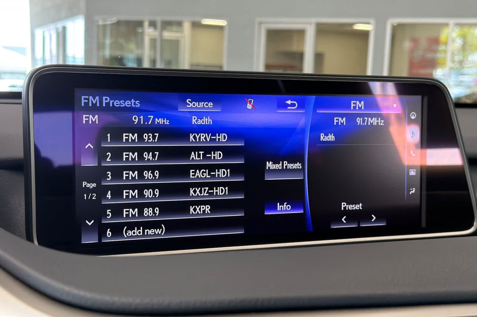 Used 2019 Matador Red Mica Lexus  image 20