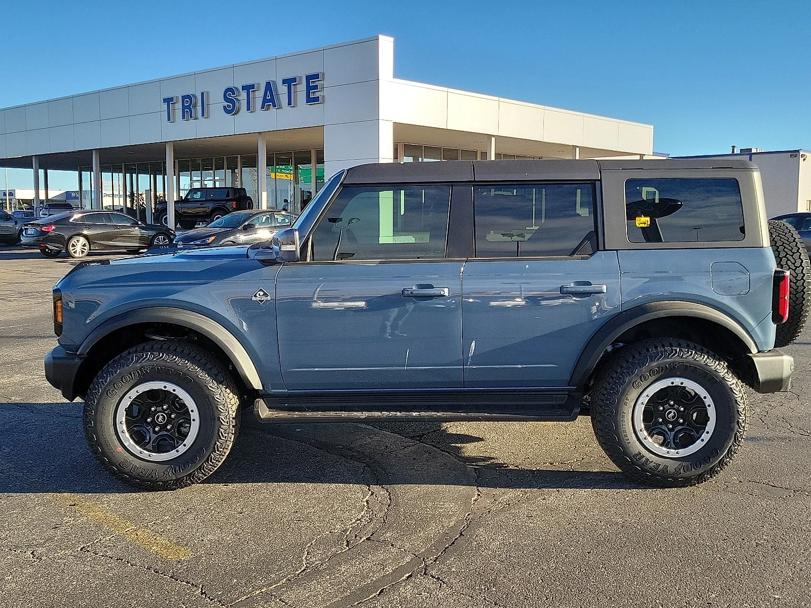 New 2025 Azure Gray Metallic Tri-Coat Ford Outer Banks&reg; image 2