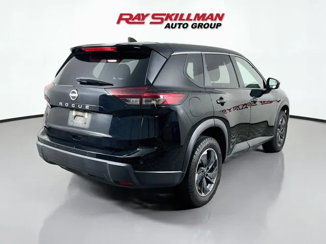 2025 Nissan Rogue SV - Photo 7