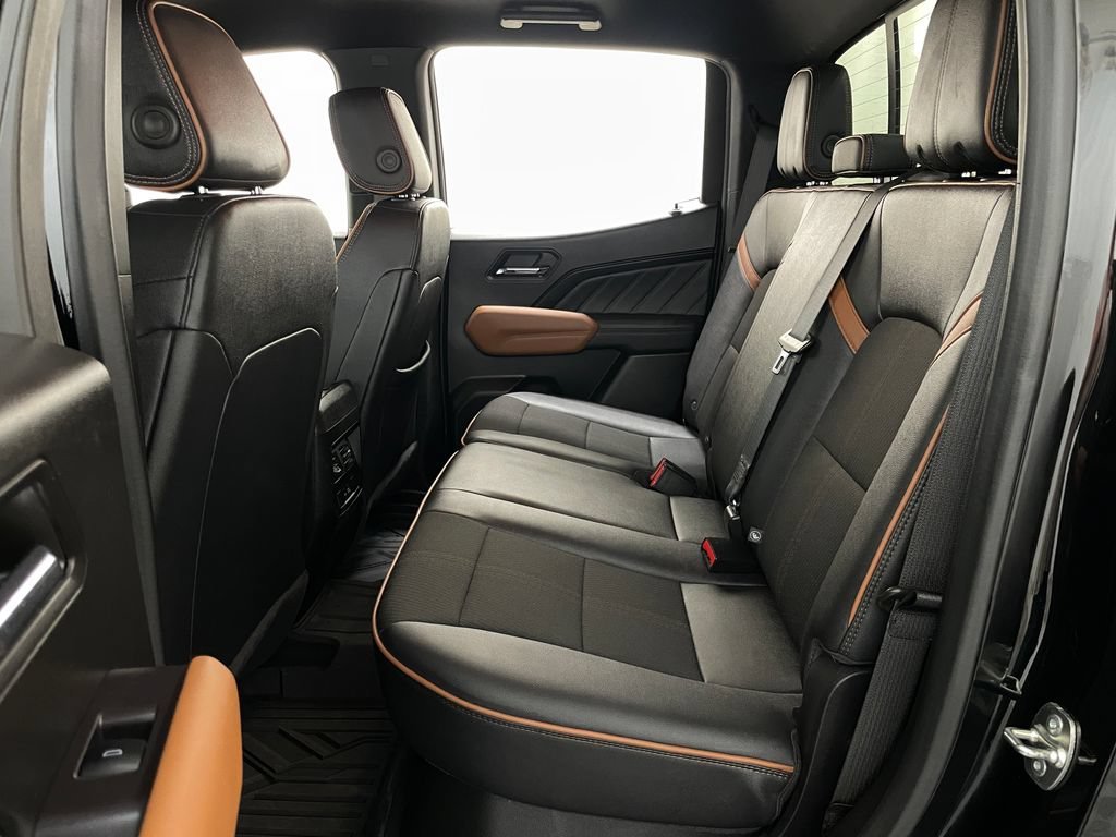 2024 GMC Canyon AT4 - Photo 10