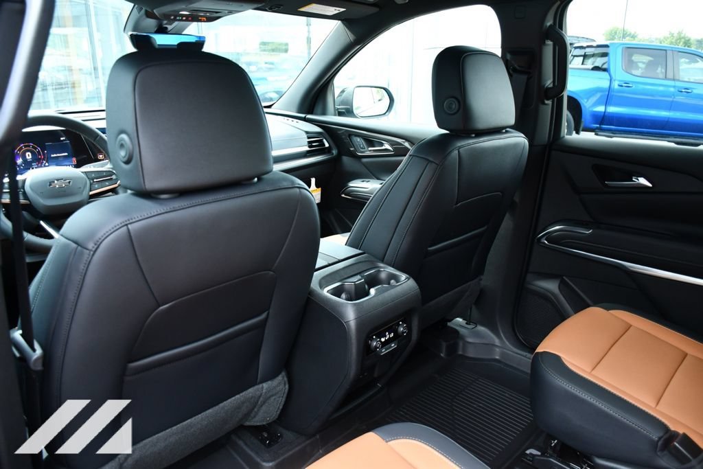 2027 Chevrolet Traverse Z71 - Photo 24