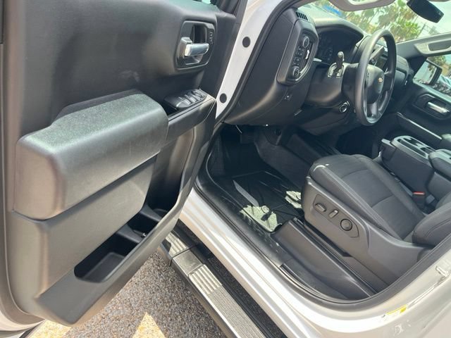 Used 2025 Summit White Chevrolet Custom image 18