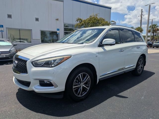 Used 2016 White INFINITI Base image 7