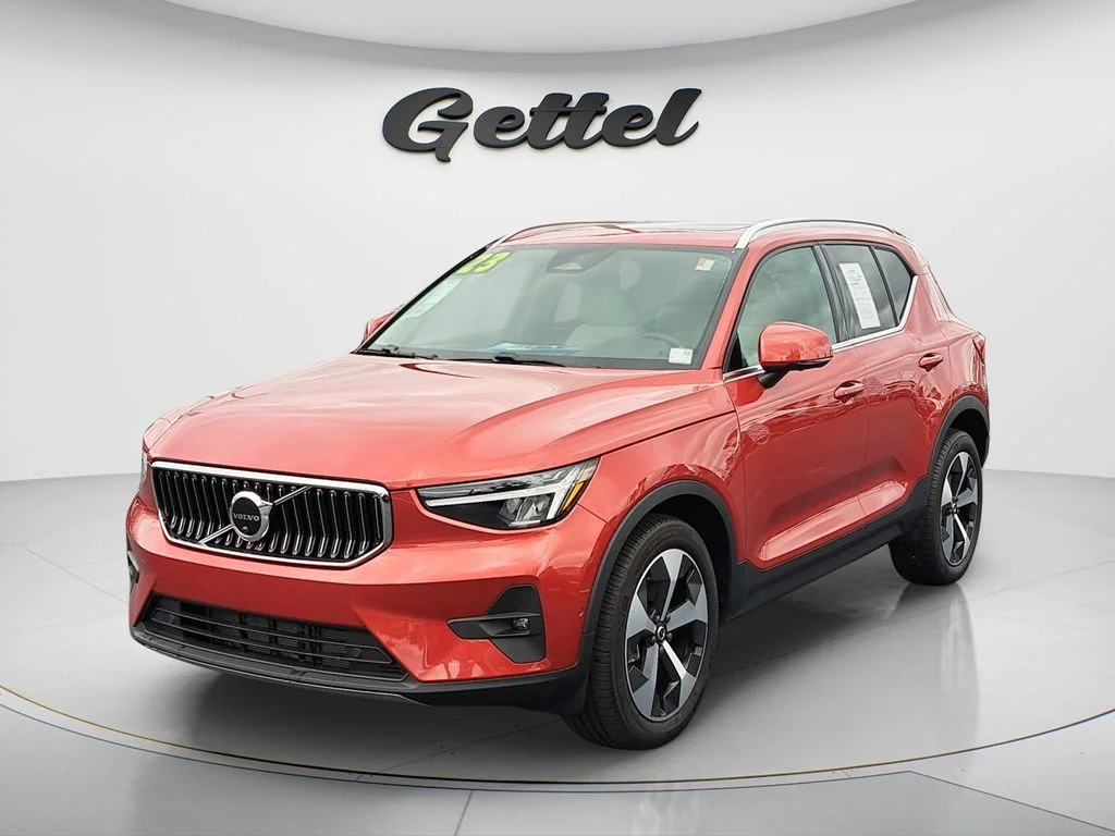 2023 Volvo XC40 B5 Plus Bright AWD's photo