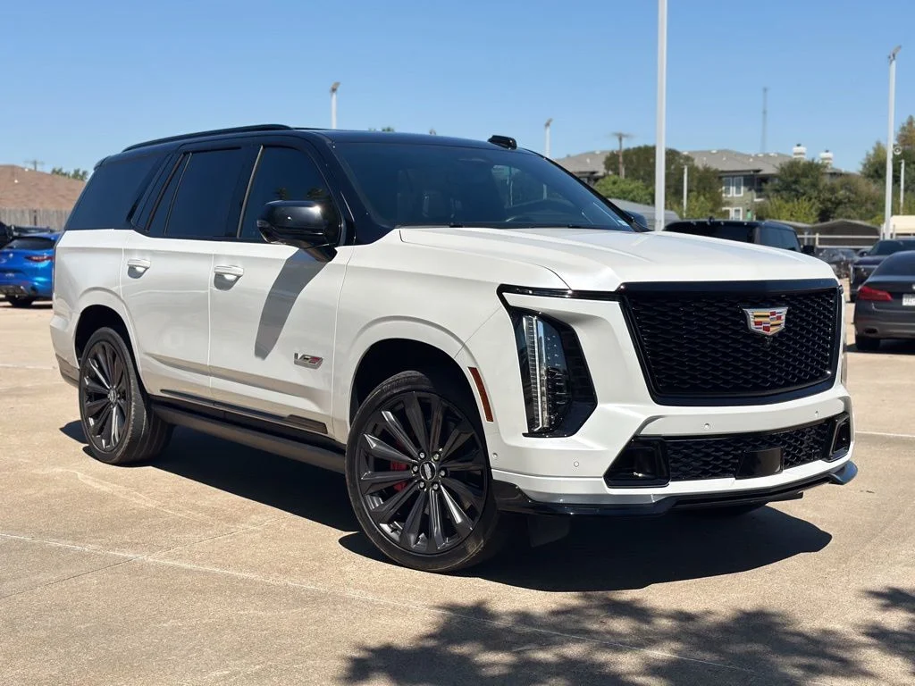 Used 2025 White Cadillac V-Series image 1