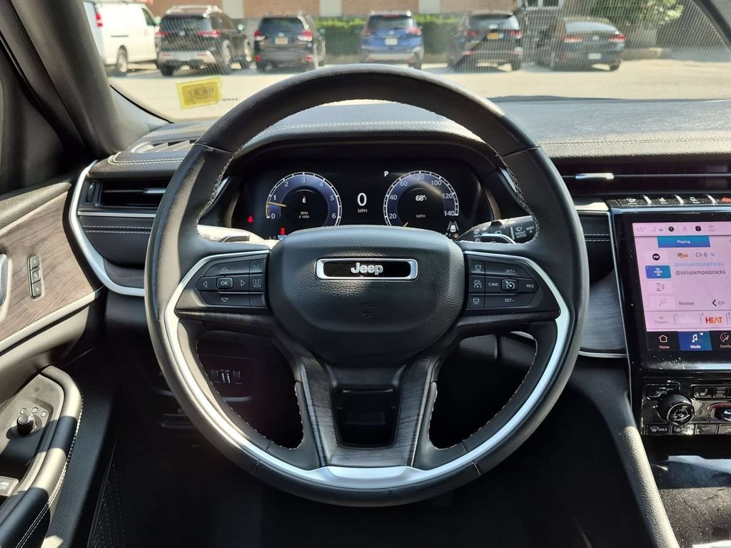 Used 2025 Gray Jeep Limited image 14