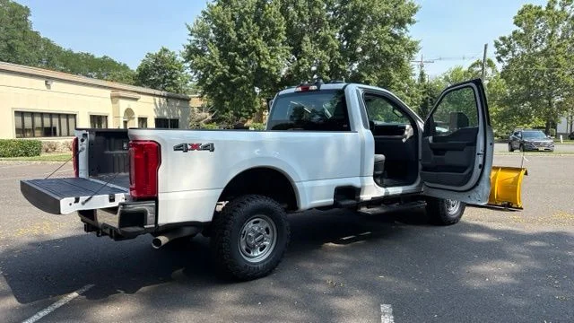 New 2026 Oxford White Ford F-250® XL image 21