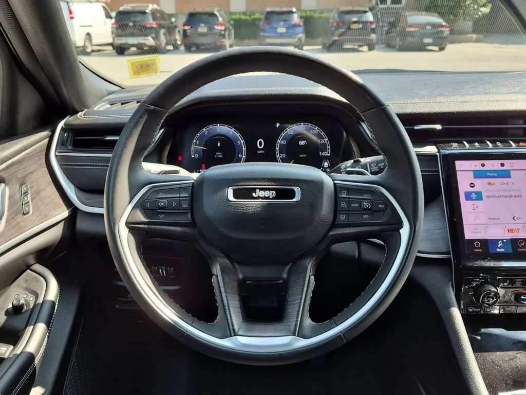 Used 2025 Gray Jeep Limited image 14