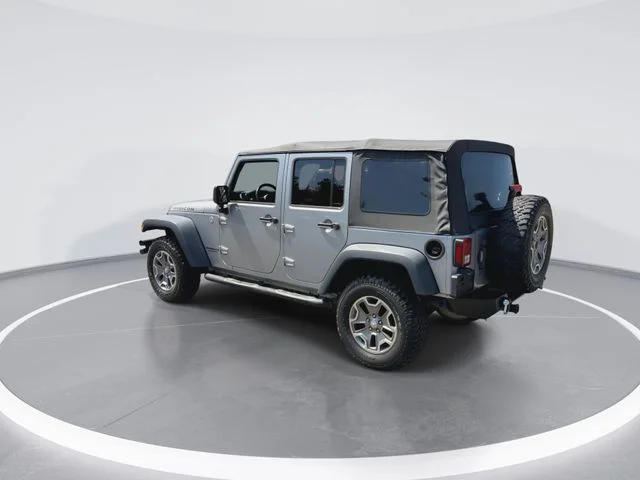 Used 2015 Silver Jeep Unlimited Rubicon image 6