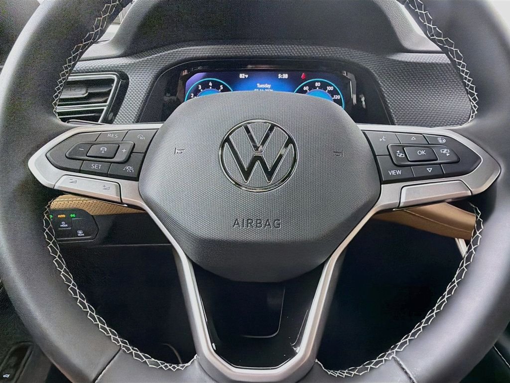 New 2026 Avocado Green Pearl Volkswagen 2.0T SEL 4MOTION image 11