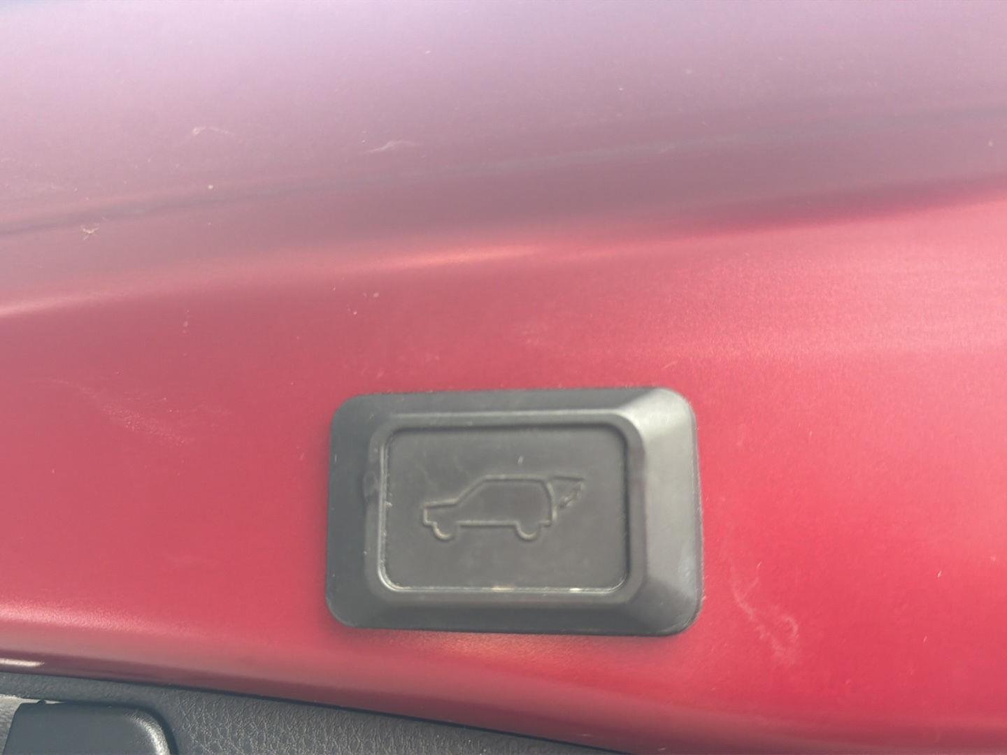 Used 2019 Ruby Flare Pearl Toyota Adventure image 12