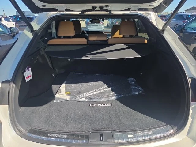 Used 2024 White Lexus 350 Premium image 14