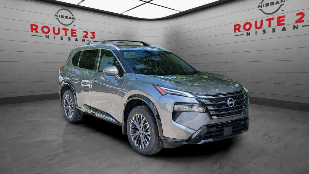 New 2026 Gray Nissan Platinum image 3